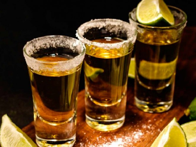 ¿A qué edad te enteraste por qué el caballito de tequila se llama así? Foto: IStock