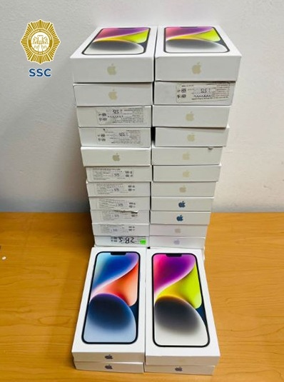 Teléfonos iPhone que fueron robados de la MacStore de la Nápoles