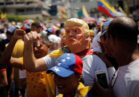 Envío de tropas a Venezuela es una opción, reitera Trump