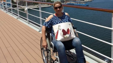 Patricia, la mujer paramédica en silla de ruedas