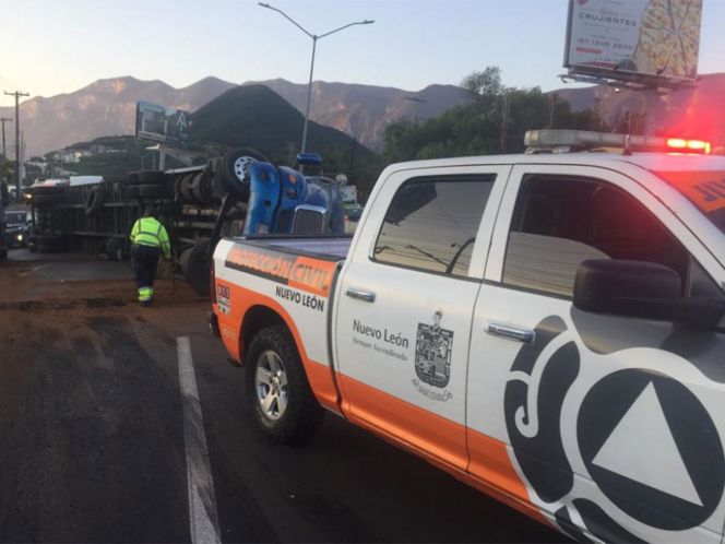 Racha de accidentes deja un muerto y 14 heridos en Nuevo León. Noticias en tiempo real