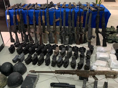 POLICIA - Ejército y Policia Estatal aseguran armas y vehiculos en Altamira - Página 2 2225491